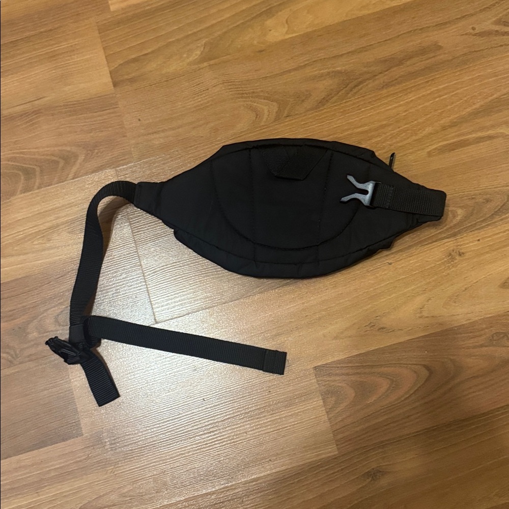 Adidas Black Belt Bag - Picture 3 of 5